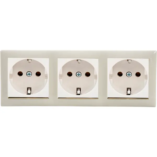 Рамка для розеток и выключателей Legrand Valena 3 поста, цвет слоновая кость/золотой шёлк