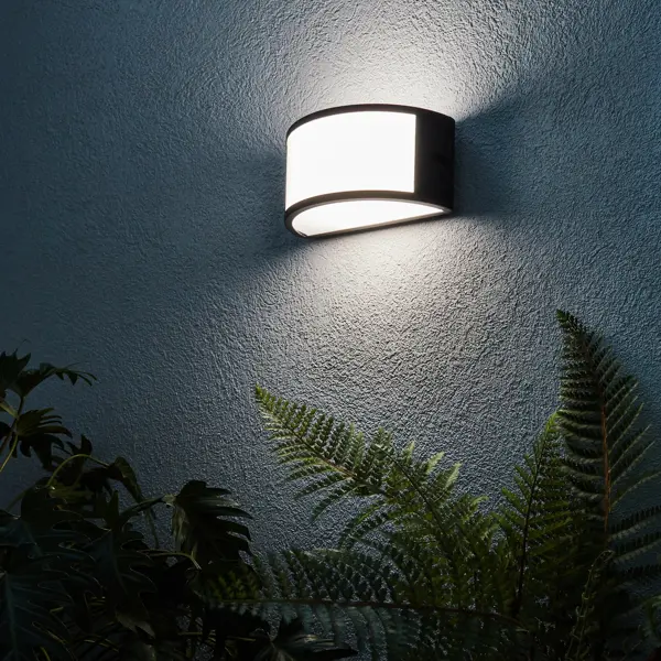 Светильник уличный настенный Inspire Silvia 60 Вт IP44 черный